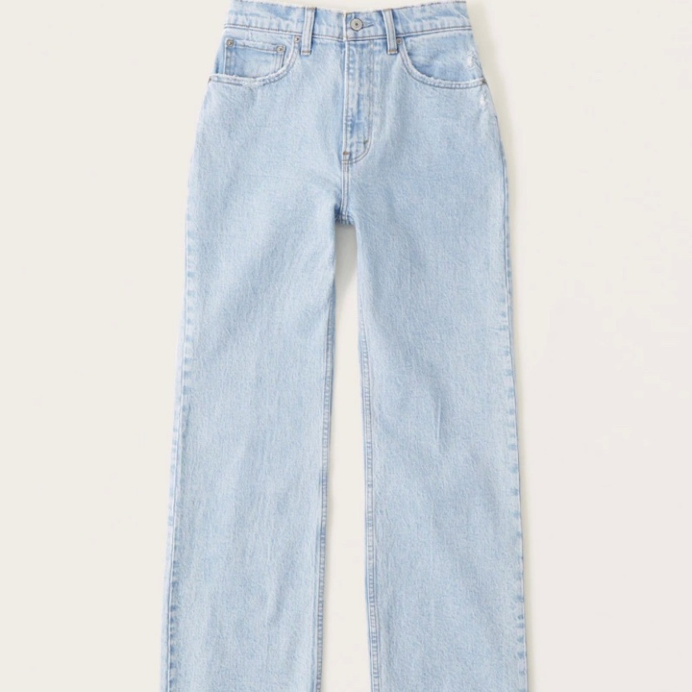 Abercrombie Curve Love High Rise 90’s Relaxed Jean